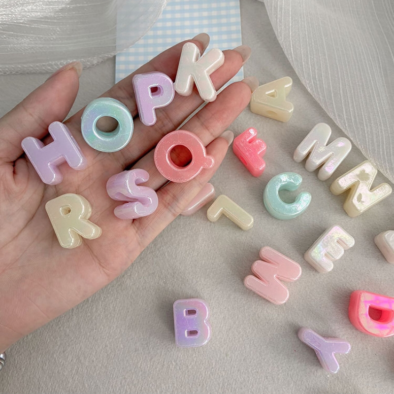 Jewelry Making Online - Bonbonfarbene 20mm Schillernde Acryl-Buchstabenperlen DIY-Set Alphabetperlen